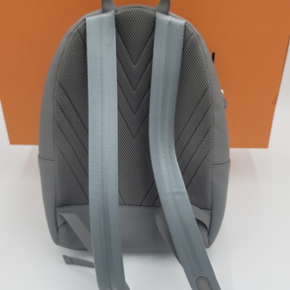 Louis Vuitton backpack NWT - Picture 5 of 9